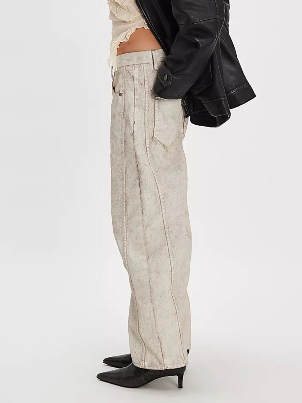 Free People Good Luck Coated Barrel Jeans NWT - Picture 4 of 14